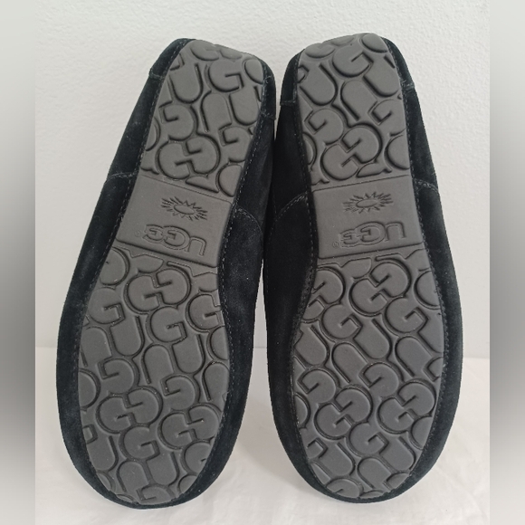 Ugg Slippers Loafers Moc Black Suede Leather Men's Size 11 - Picture 11 of 12